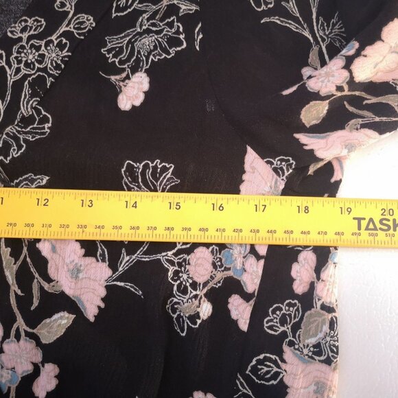 Mossimo Supply Co. Ladies Long Sleeves with Elastic Ends Blouse - Picture 7 of 9